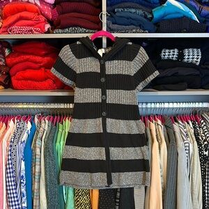 Maurices black/gray striped short sleeve button front hooded sweater tunic size0